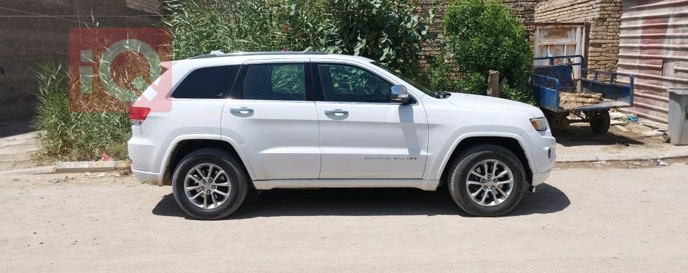 جیپ گراند شیرۆکی